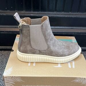Blowfish booties- brand new